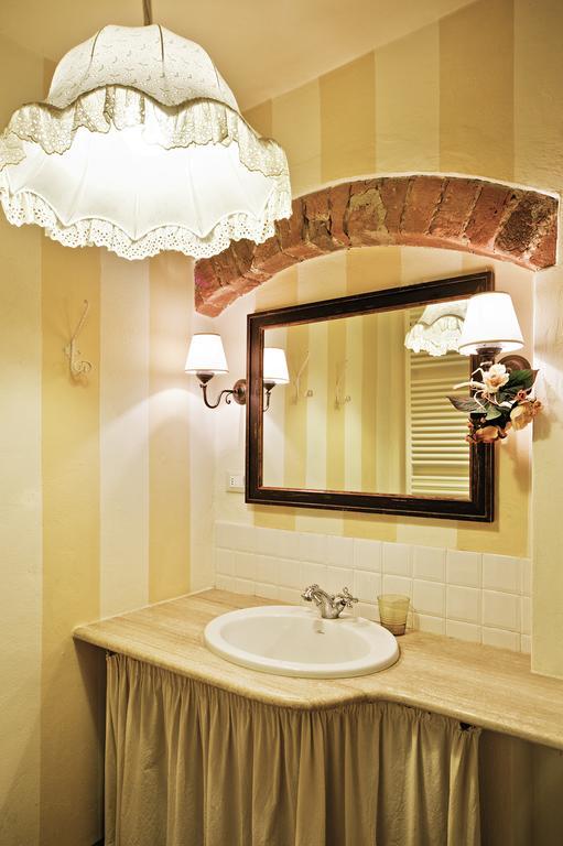 Borgo Dei Cadolingi Lägenhet Gambassi Terme Exteriör bild